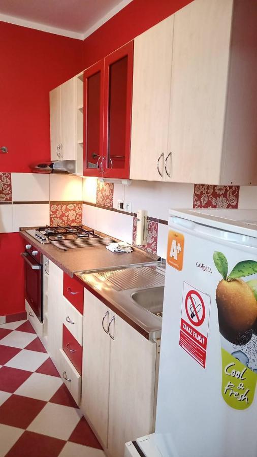 Wolf Apartman Pokojne Ubytovanie V Povazskej Bystrici Ticha Lokalita S Parkovanim Vsade Blizko Vhodne Pre Pracovne Cesty Turistiku Aj Oddych Plne Vybavena Kuchyna Povazska Bystrica Exterior foto